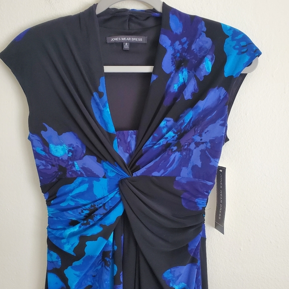 Jones Wear Floral Dress - Picture 2 of 9